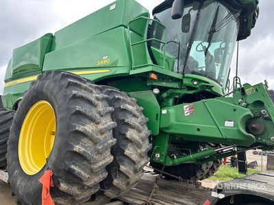 2014 John Deere S690 حصادة مجمعة