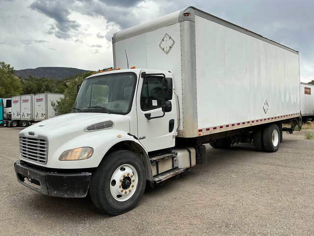 2016 Freightliner M2 106 4x2 Van Truck 2016 Freightliner M2 106 4x2 Van Truck