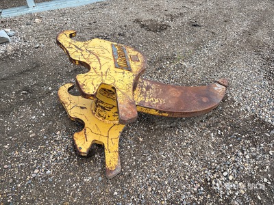 Brandt 48 in Excavator Ripper - Fits John Deere 240D