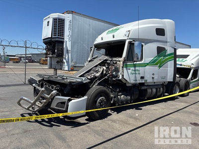 2022 Volvo VNL 6x4 Cabina con cuccetta per trattore stradale (Inoperable)