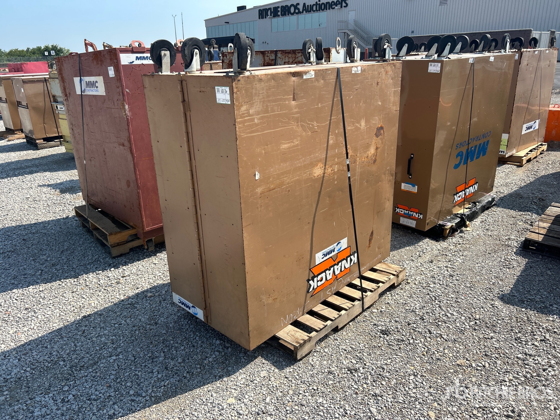 Knaack Job Site Box