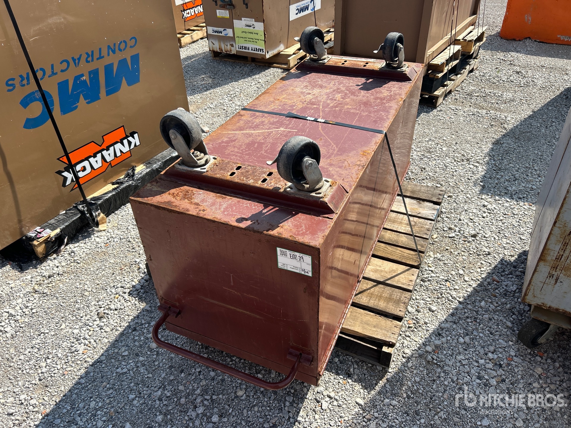 Knaack 89 Job Site Box