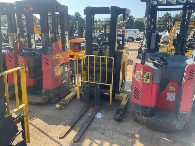 2012 (unverified) Hyster N30ZDR-16.5 3000 lb Electric Forklift (Inoperable)