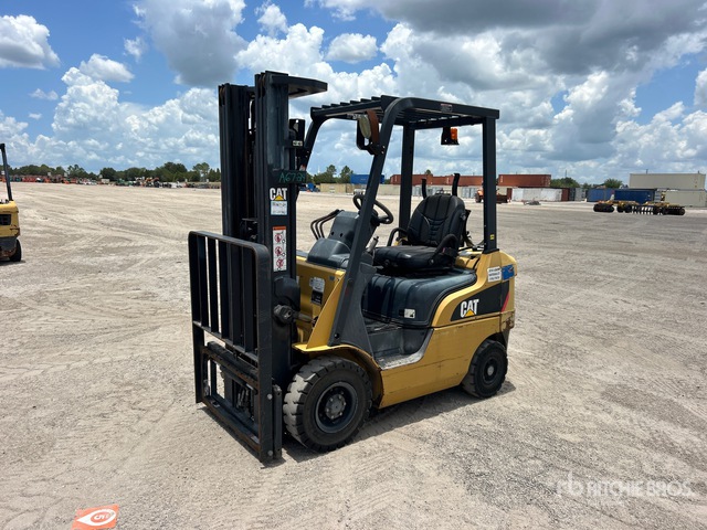 2018 Cat GP18N 3000 lb Pneumatic Tire Forklift