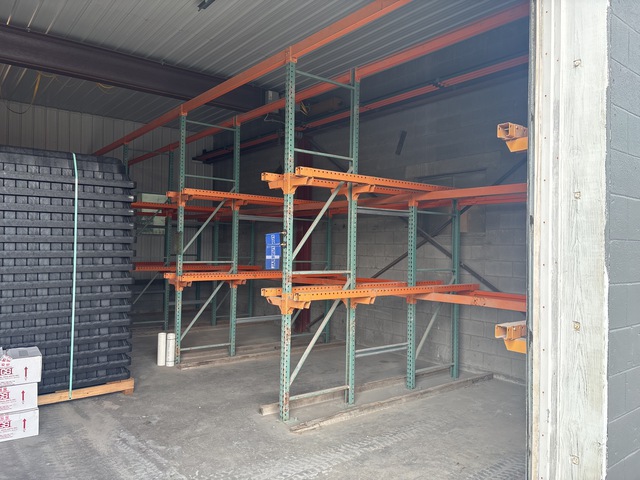 Quantity of Pallet Racking