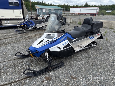 2015 Arctic Cat Bearcat 2000 Schneemobil