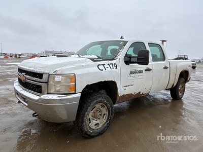 2014 Chevrolet Silverado 2500 HD 4x4 Crew Cab Pickup