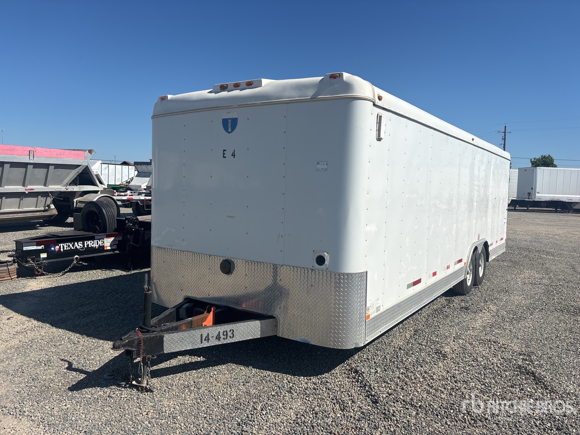 2014 Interstate ICC10224TA3 24 ft T/A Enclosed Trailer