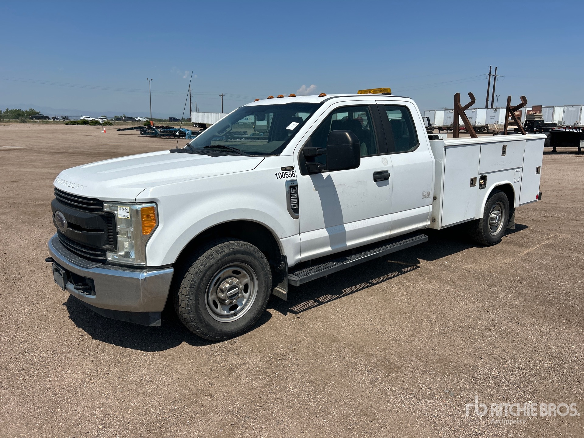 2017 Ford F-350 XL 4x2 Extended Cab Utility Truck
