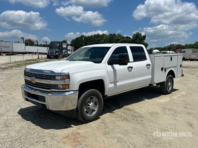 2015 Chevrolet Silverado 2500HD 4x2 Crew Cab Utility Truck