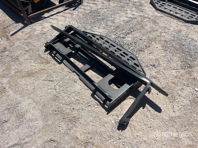 2026 GIYI GY-DHC 60 in Skid Steer Forks (Unused)