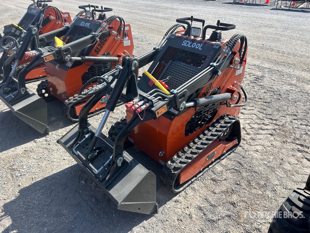 2026 SDLOOL SL36C Mini Compact Track Loader (Unused)