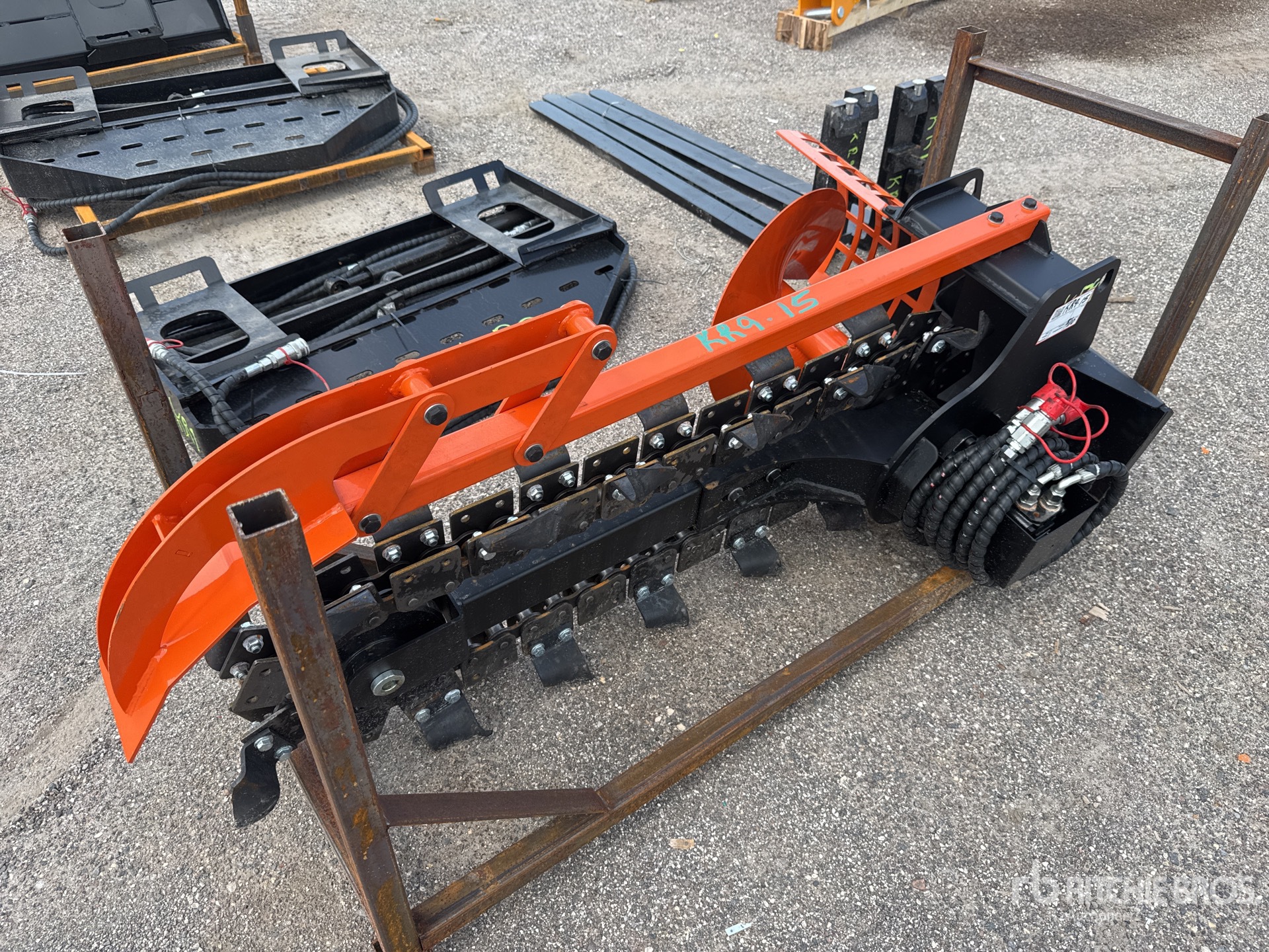 2026 GIYI GY-X39F 39 in Mini Skid Steer Trencher (Unused)