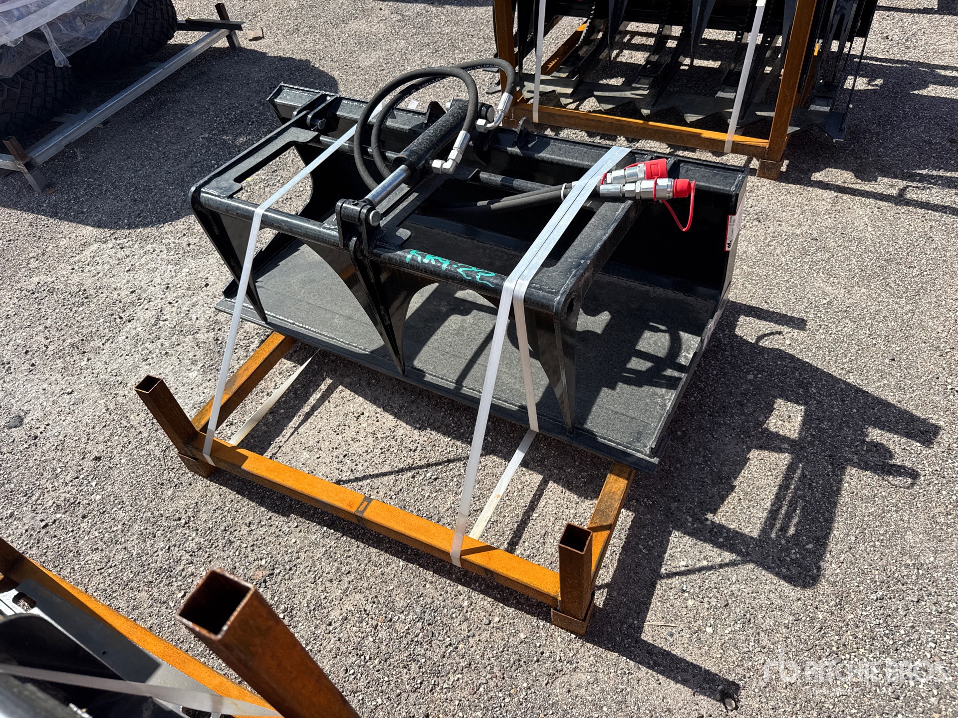 2026 GIYI GY-X PG44 44 in Mini Skid Steer Grapple (Unused)