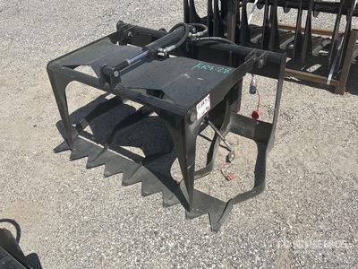 2026 GIYI GY-HWG44 47 in Mini Skid Steer Grapple (Unused)