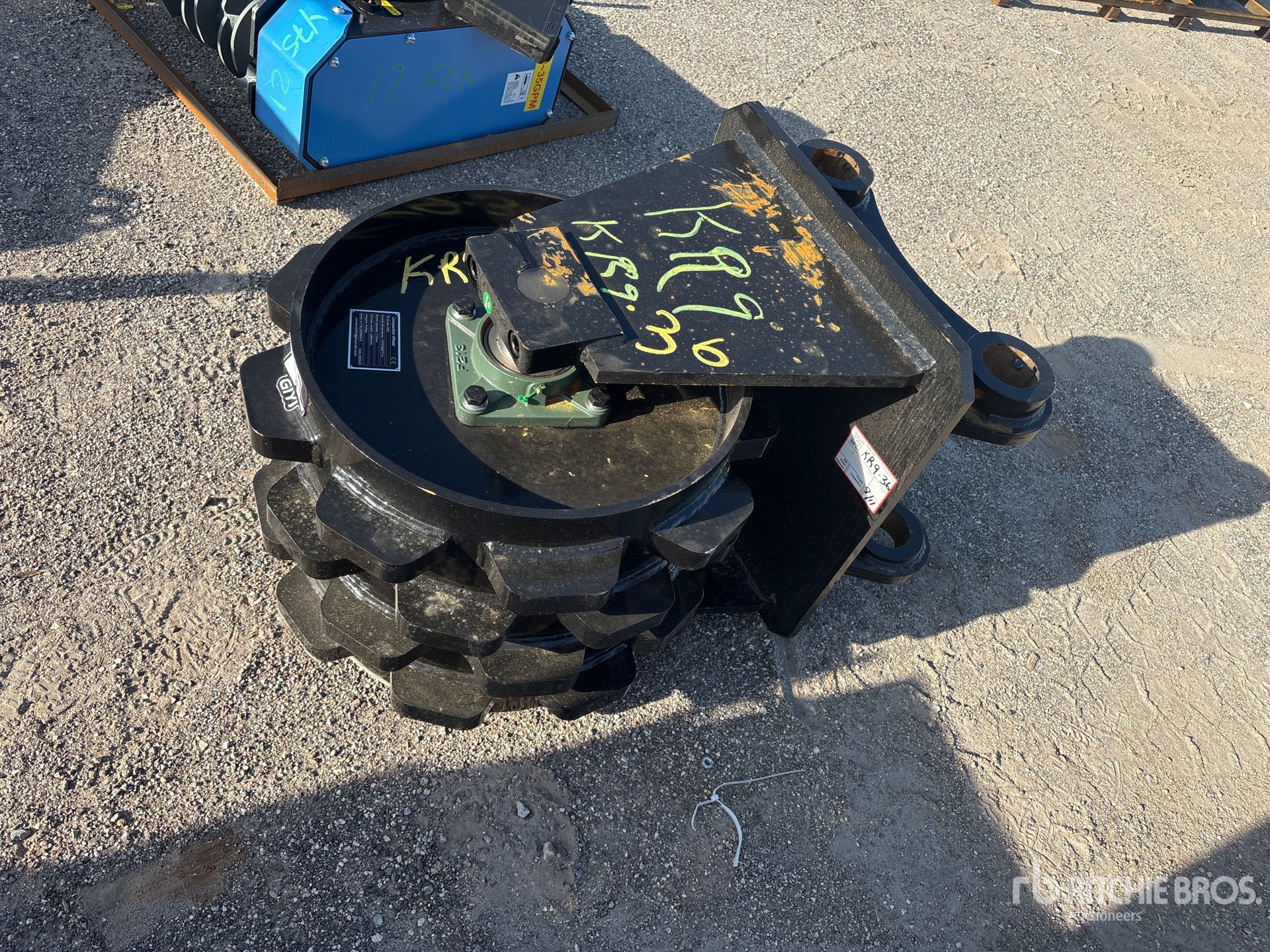 2026 GIYI GY-W320 Excavator Compaction Wheel (Unused)