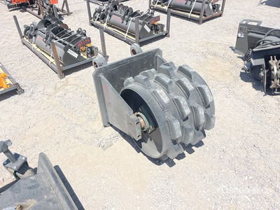 2026 GIYI GY-W320 18 in Excavator Compaction Wheel (Unused)