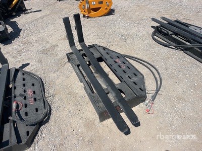 2026 GIYI GY-SF60 60 in Skid Steer Forks (Unused)