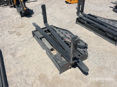 2026 GIYI GY-SF60 60 in Skid Steer Forks (Unused)