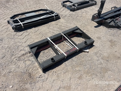 2026 GIYI GY-BF47 47 in Skid Steer Bale Spear (Unused)