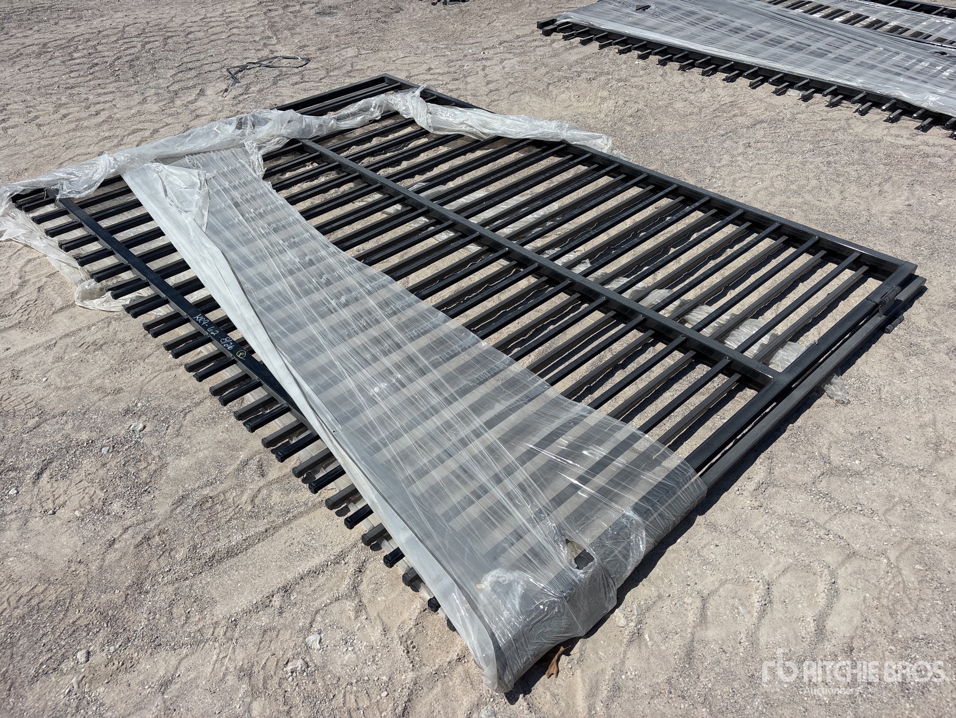 2026 SKLP SK-HLM20 20 ft x 6 ft Bi-Parting Driveway Gate (Unused)