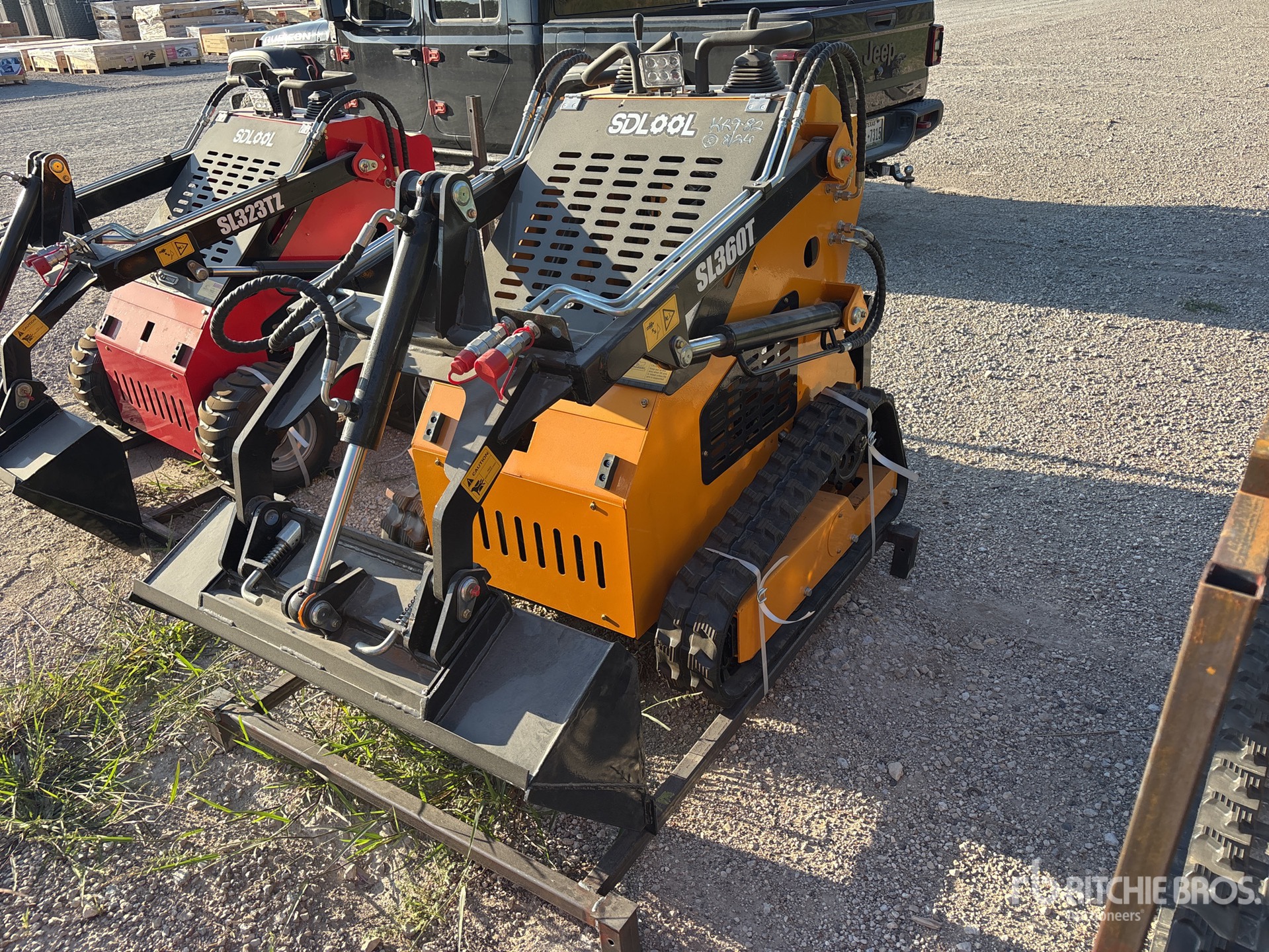 2026 SDLOOL SL360T Mini Compact Track Loader (Unused)