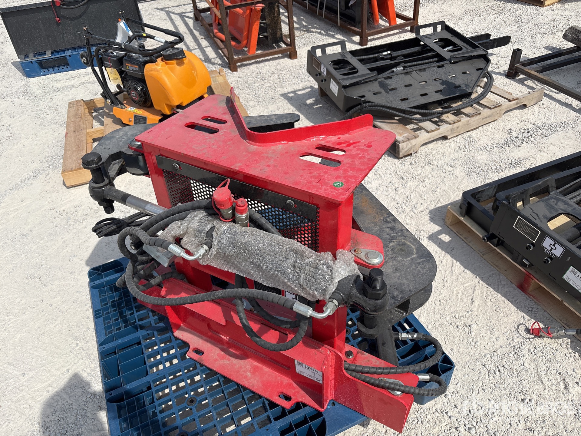 2026 GIYI GY-MTS43 Skid Steer Tree Shear (Unused)