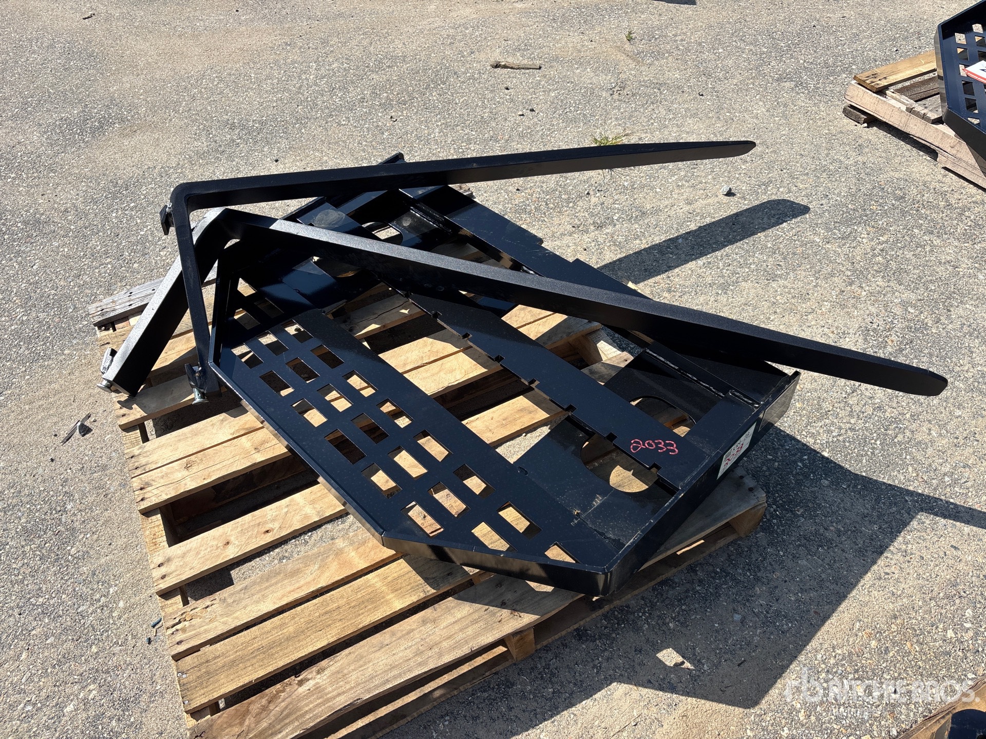 2026 GIYI GY-DHC 59 in Skid Steer Forks (Unused)