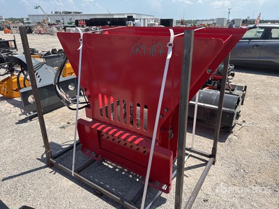 2026 GIYI GY-BC72 72 in Skid Steer Block Crusher ملحقات معدة الحمل الصغيرة المجنزرة المتنوعة (Unused)