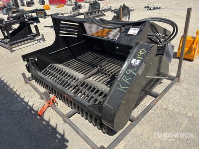 2026 GIYI GY-RP72 72 in Skid Steer Rock Picker (Unused)