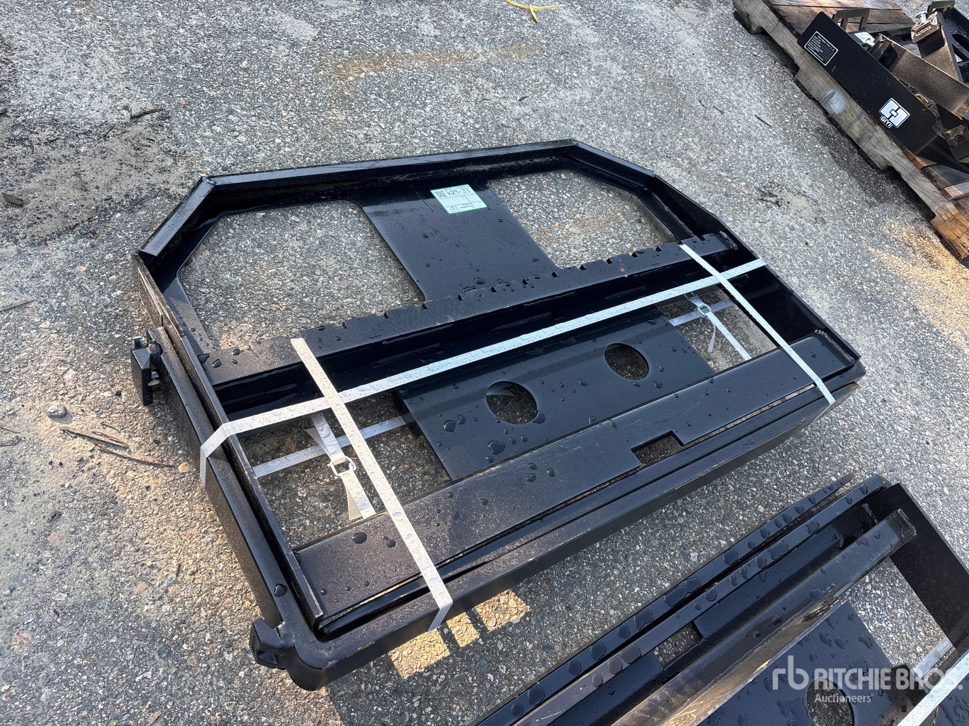 2026 GIYI GY-FR47 47 in Mini Skid Steer Forks (Unused)
