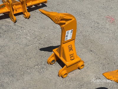 2026 GIYI 7 in Excavator Ripper - Fits Cat 303 (Unused)