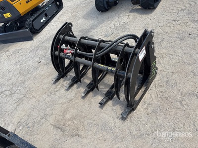 2026 GIYI GY-MCLG60 Mini Skid Steer Grapple (Unused)