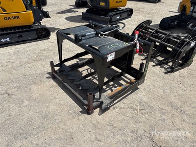 2026 GIYI GY-HWG44 Mini hollw Skid Steer Grapple (Unused)