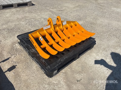 2026 GIYI 44 in Excavator Rake - Fits Cat 305 (Unused)