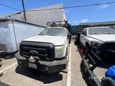 2012 Ford F-550 XL 4x4 Crew Cab Pritsche-Lkw