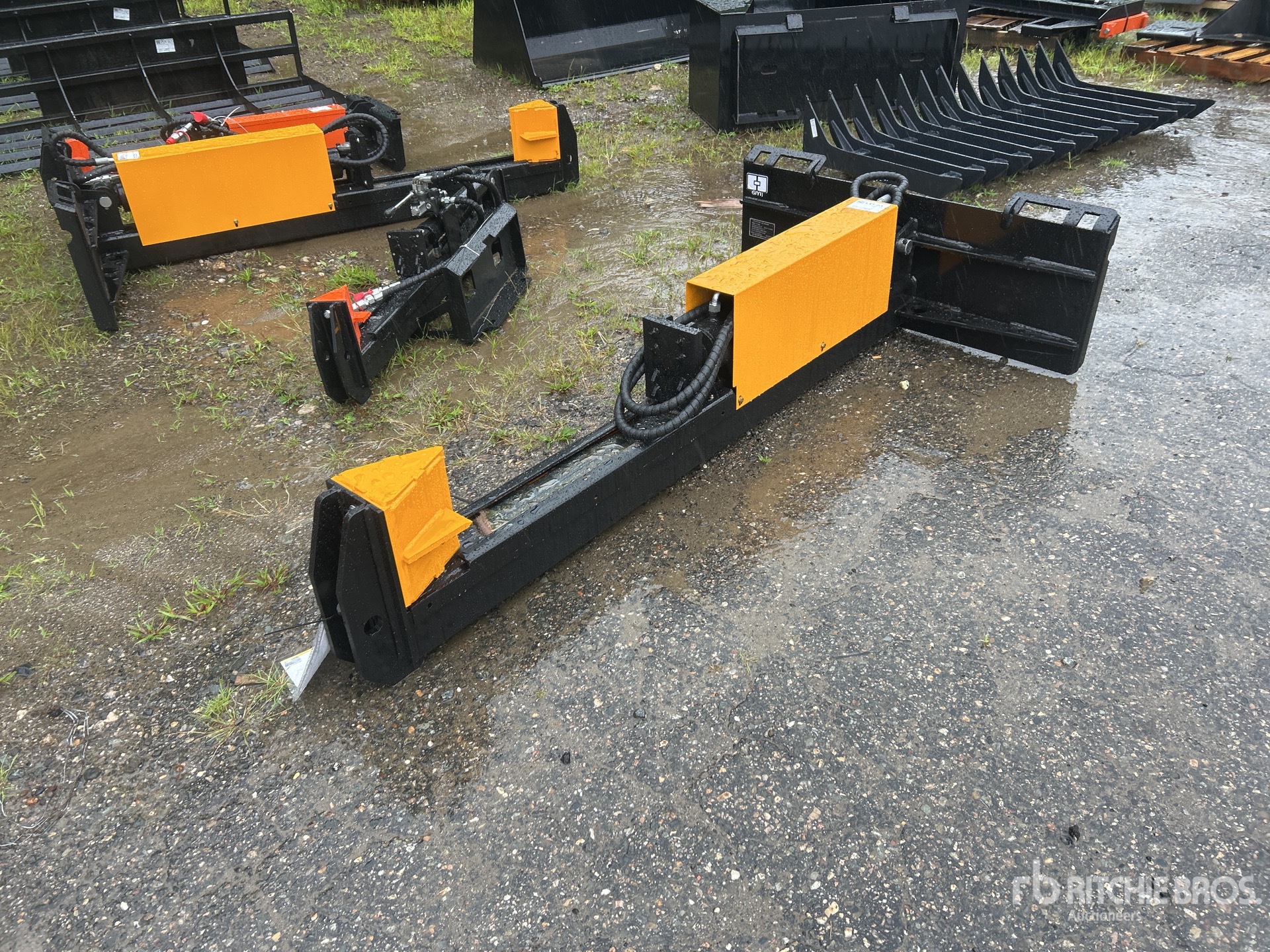 2026 GIYI GY-HLS82 Skid Steer Log Splitter (Unused)