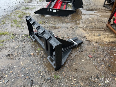 2026 GIYI GY-TP45 Skid Steer Post Puller (Unused)