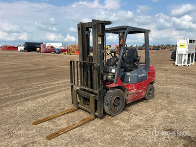 2006 Toyota 7FGU25 3750 lb Pneumatic Tire Forklift (Inoperable)