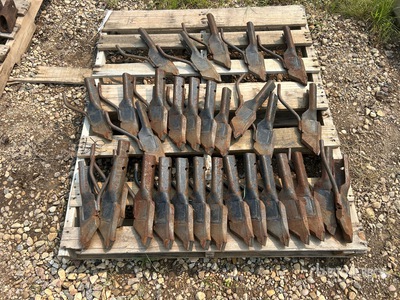 Quantity of (31) Quantity of Fertilizer Applicator Knives