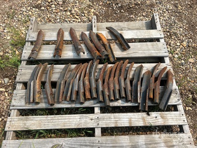 Quantity of (27) Cultivator Chisel Plow Points