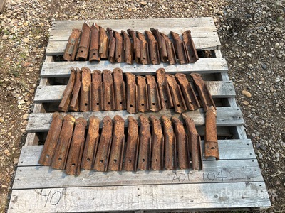 Quantity of (40) Cultivator Chisel Plow Points