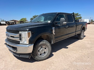 2018 Ford F-250 STX 4x4 Crew Cab Pickup