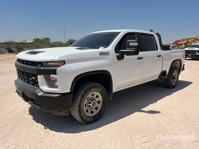 2023 Chevrolet Silverado 3500HD 4x4 Crew Cab Pickup