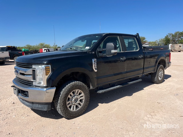 2019 Ford F-250 STX 4x4 Crew Cab Pickup