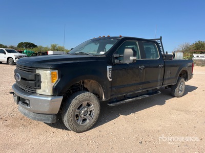 2017 Ford F-250 XL 4x4 Crew Cab Pickup