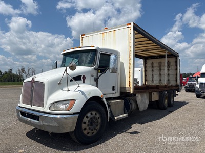 2019 Kenworth T370 6x4 Curtain Side Truck
