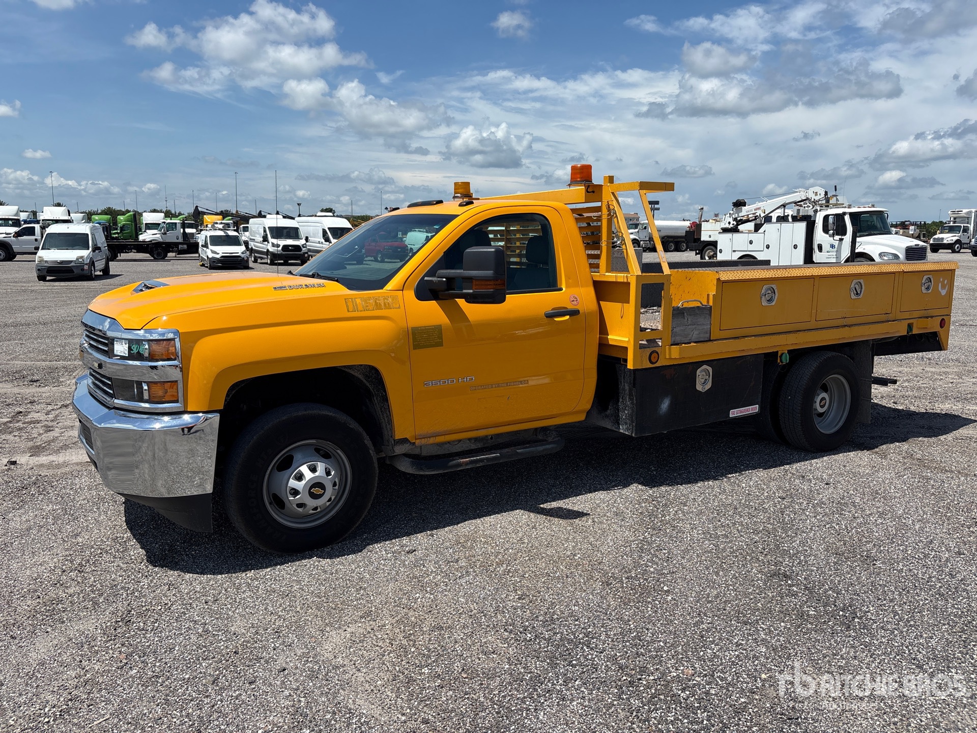 2018 Chevrolet Silverado 3500HD 4x2 Flatbed Truck