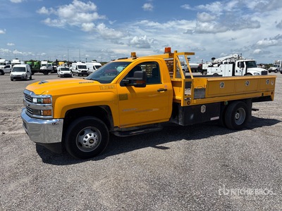 2018 Chevrolet Silverado 3500HD 4x2 Flatbed Truck