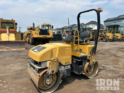 2005 Cat CB-224E Double Drum Roller